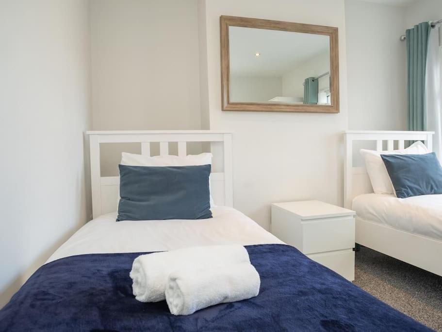 Cozy Townhouse, Walking Distance To Belfast City Esterno foto
