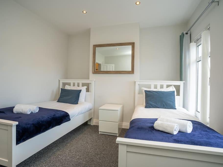 Cozy Townhouse, Walking Distance To Belfast City Esterno foto